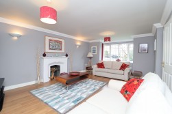 Hall Drive, Worksop, S80