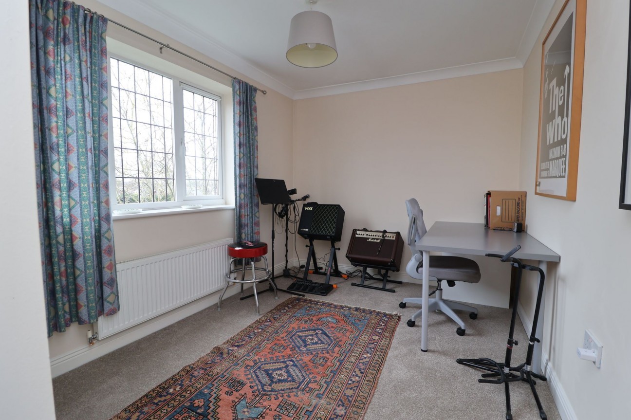 Hall Drive, Worksop, S80