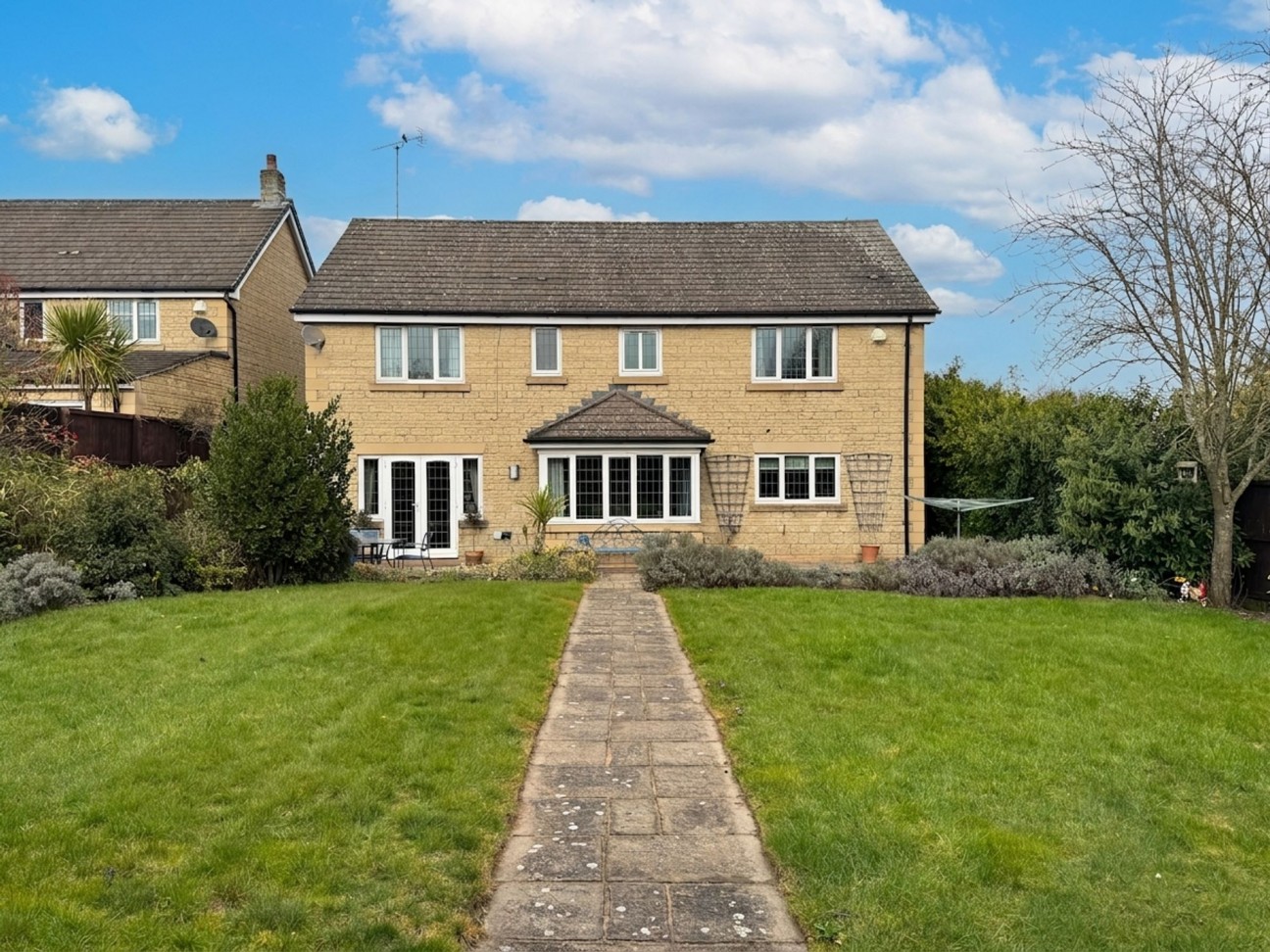 Hall Drive, Worksop, S80