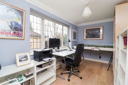 Hall Drive, Worksop, S80