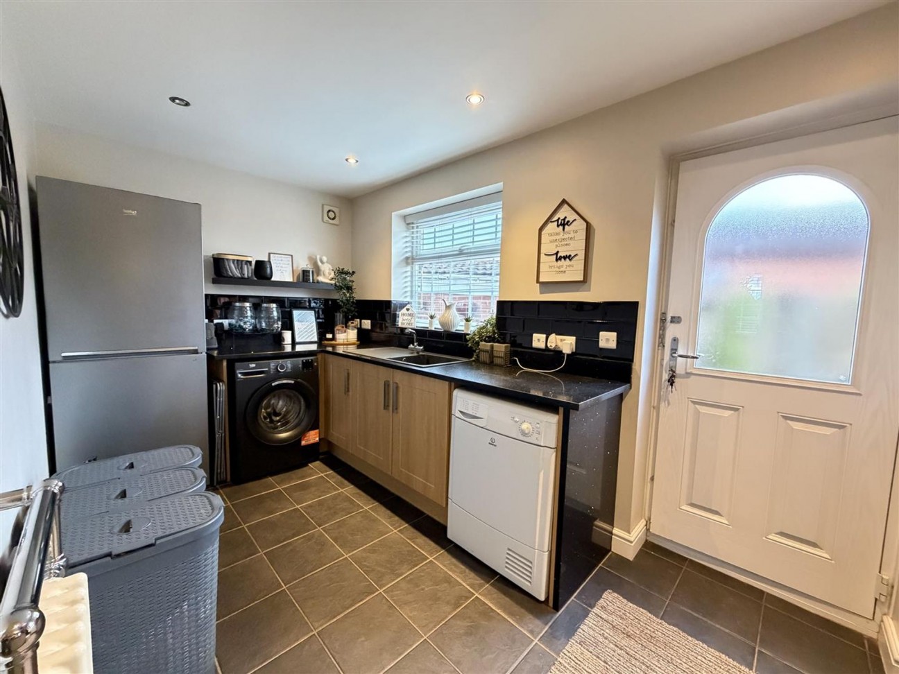 Oxford Road, Carlton-In-Lindrick, S81