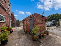 High Street, Clowne, S43