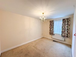 Royal Court, Worksop, S80