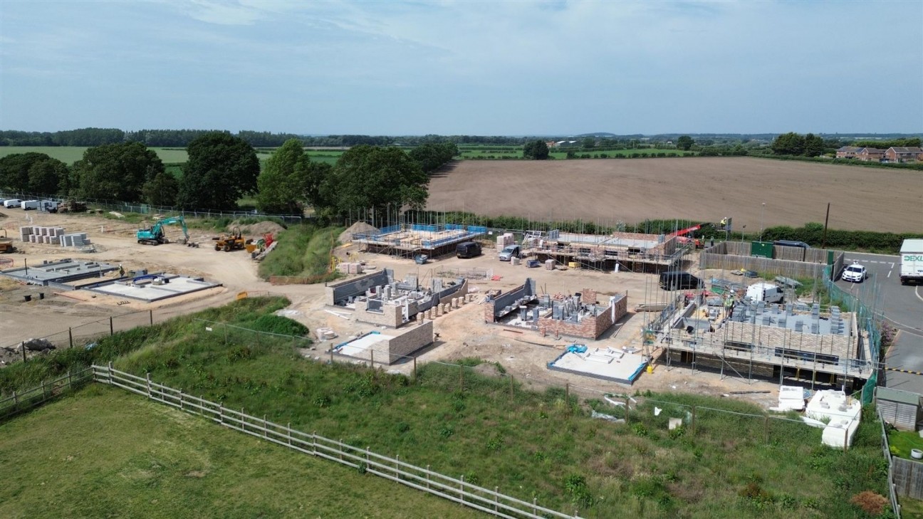 Breck Lane, Whispering Fields, DN10