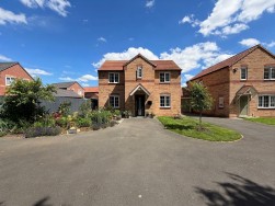 Grebe Way, Langold, S81