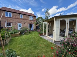 Grebe Way, Langold, S81