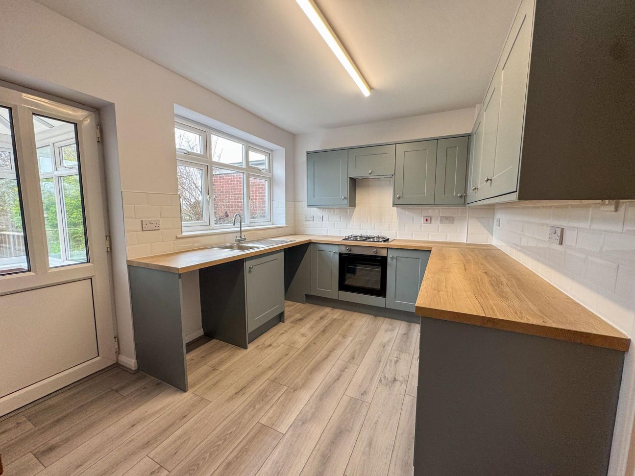 High Road, Carlton-In-Lindrick, S81