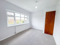 High Road, Carlton-In-Lindrick, S81