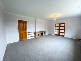 High Road, Carlton-In-Lindrick, S81