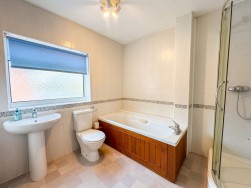 High Road, Carlton-In-Lindrick, S81