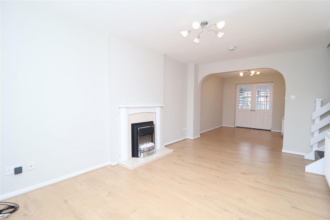 Holding, Worksop, S81