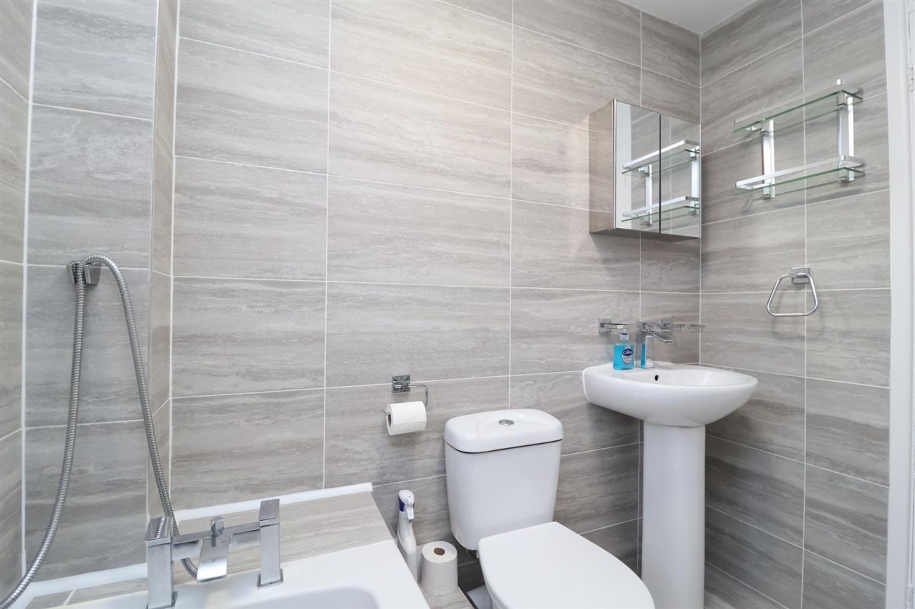 Holding, Worksop, S81