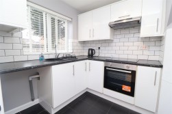 Holding, Worksop, S81