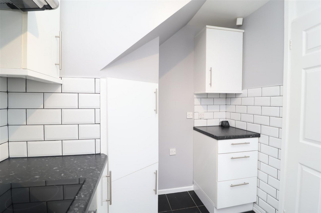 Holding, Worksop, S81