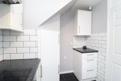 Holding, Worksop, S81