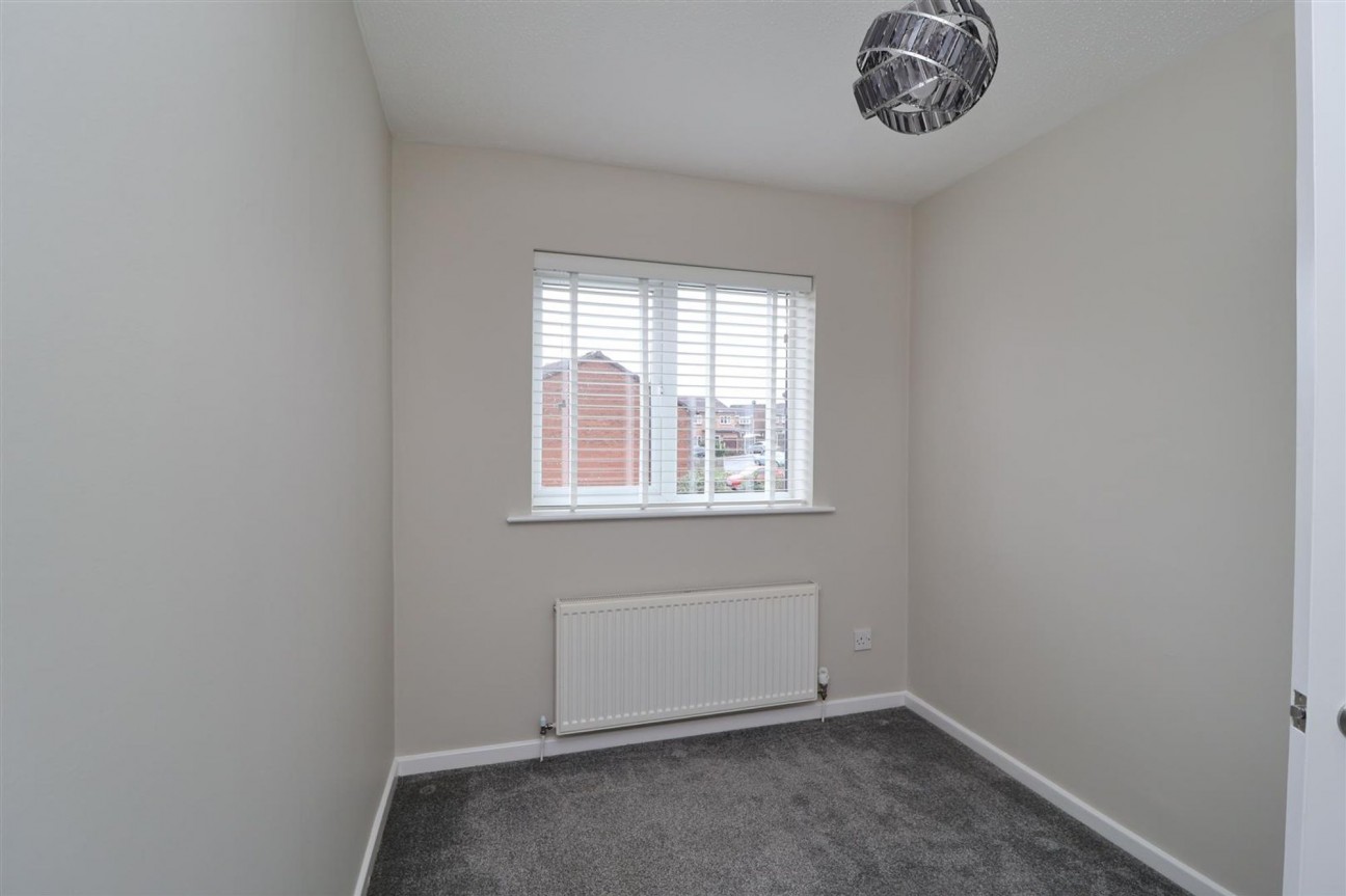 Holding, Worksop, S81