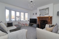 South Parade, Worksop, S81