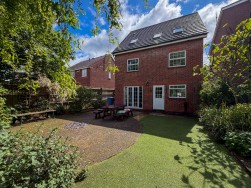 Monks Way, Shireoaks, S81