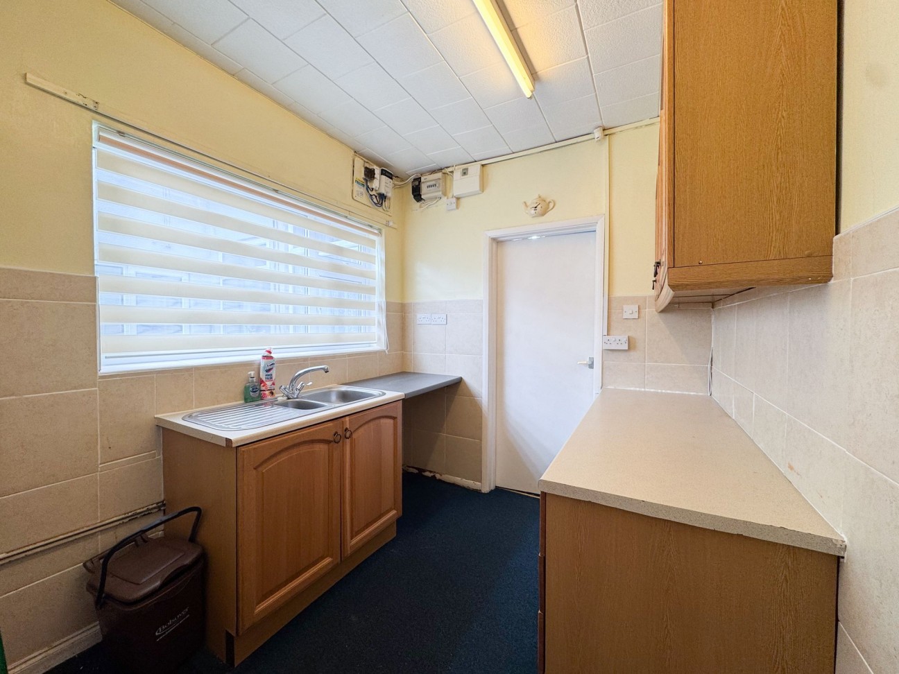 Queen Street, Creswell, S80