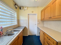 Queen Street, Creswell, S80