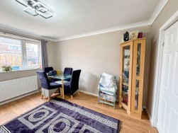 Kenilworth Drive, Carlton-In-Lindrick, S81