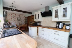 Greenway, Carlton-In-Lindrick, S81