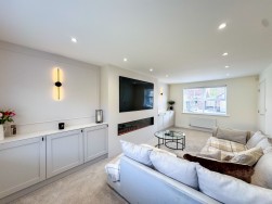 Hewer Drive, Costhorpe, S81