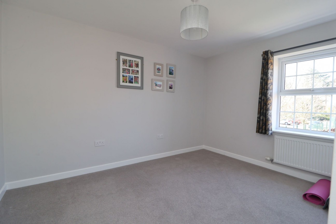 Scholars Place, Worksop, S80