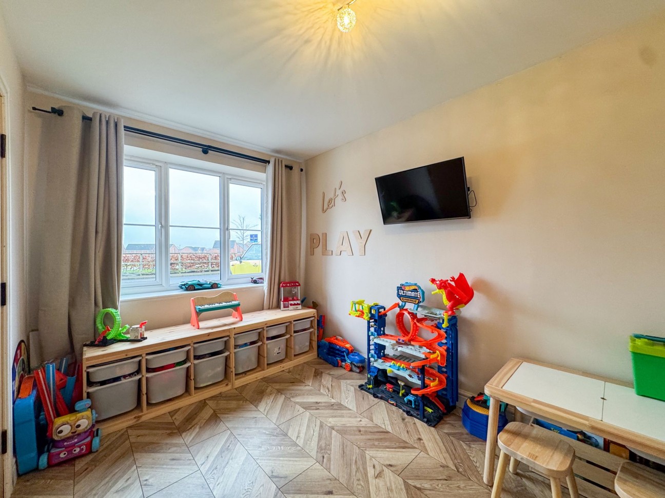 Candle Crescent, Thurcroft, S66