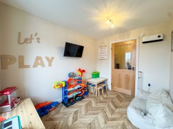 Candle Crescent, Thurcroft, S66