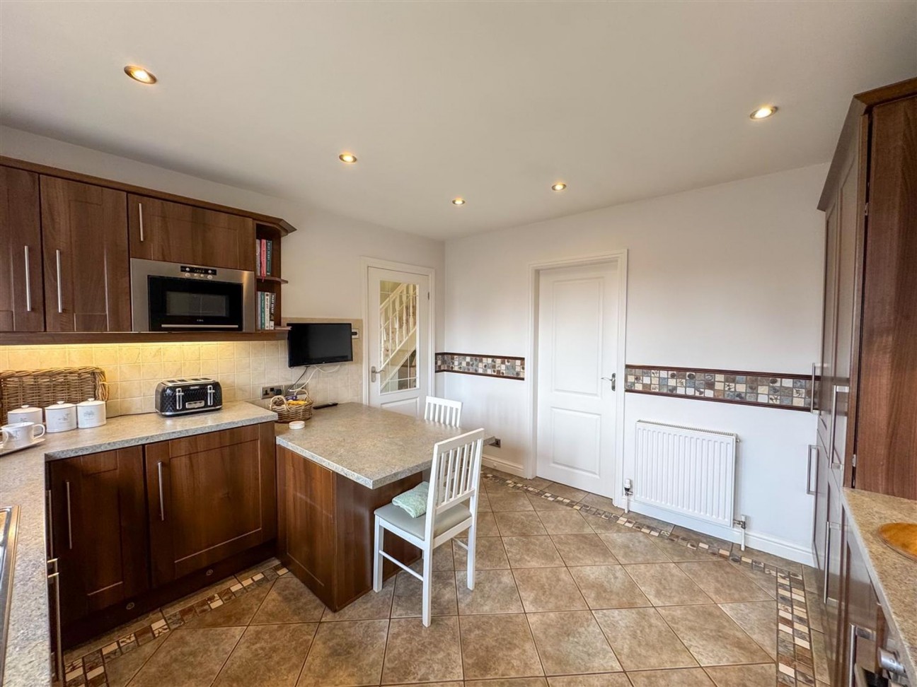 Long Lane, Carlton-In-Lindrick, S81