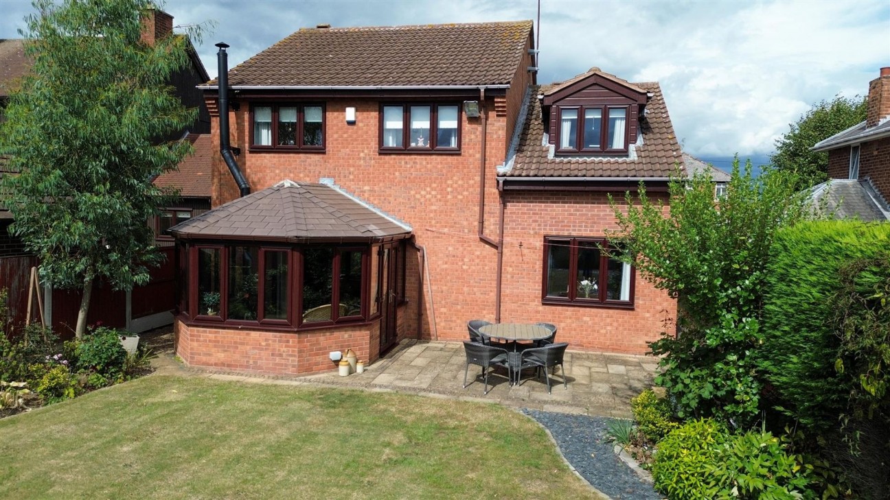 Long Lane, Carlton-In-Lindrick, S81