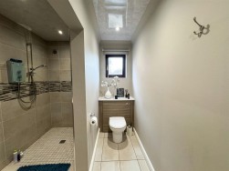 Long Lane, Carlton-In-Lindrick, S81