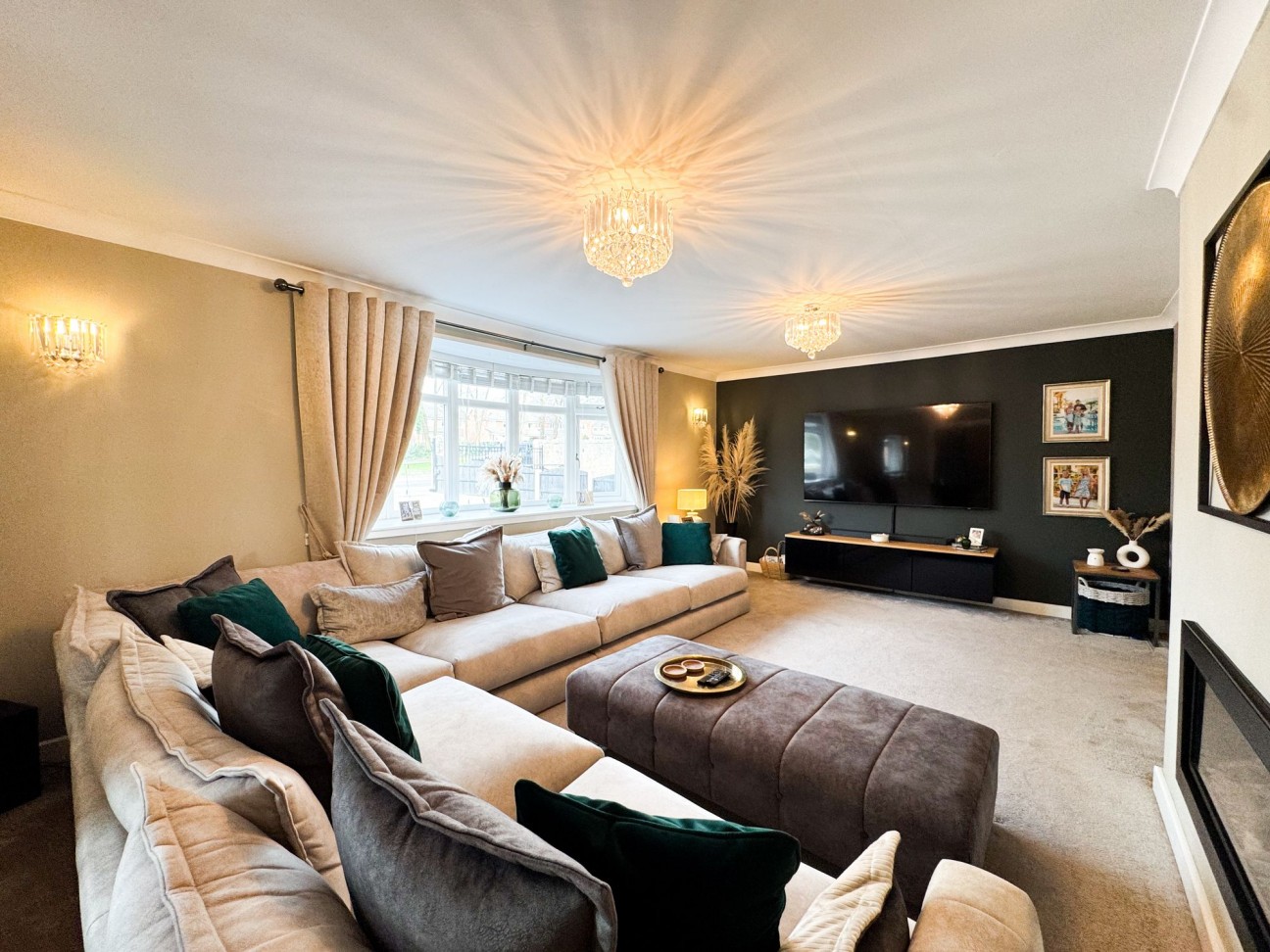 High Road, Carlton-In-Lindrick, S81