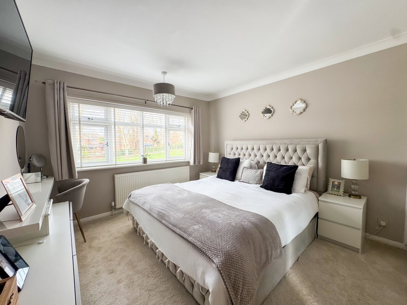 High Road, Carlton-In-Lindrick, S81