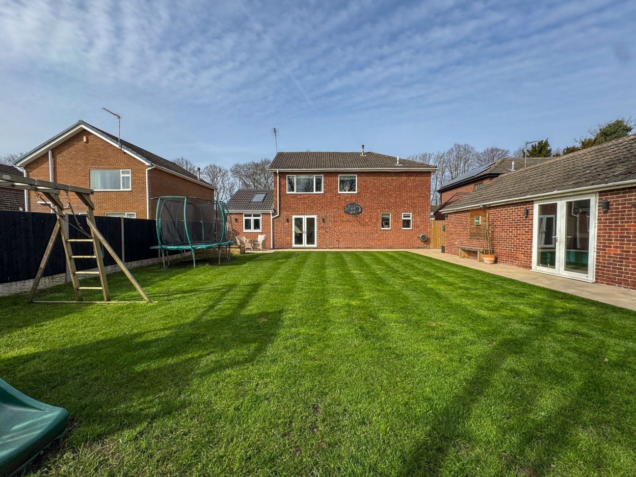 High Road, Carlton-In-Lindrick, S81