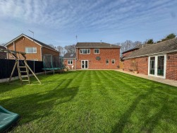 High Road, Carlton-In-Lindrick, S81