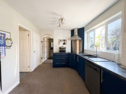 Wharfedale, Worksop, S81