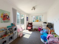 Wharfedale, Worksop, S81