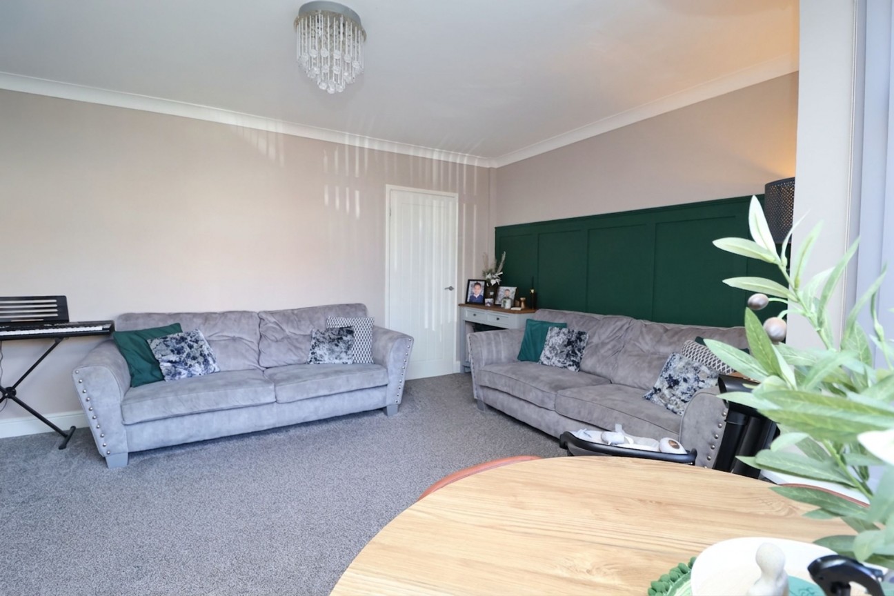 Ramsden Avenue, Langold, S81