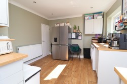 Ramsden Avenue, Langold, S81