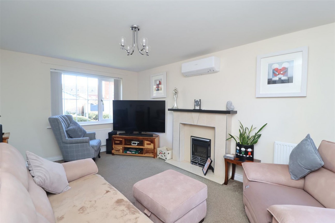 Samian Close, Worksop, S81