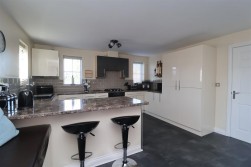 Samian Close, Worksop, S81