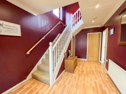 High Road, Carlton-In-Lindrick, S81
