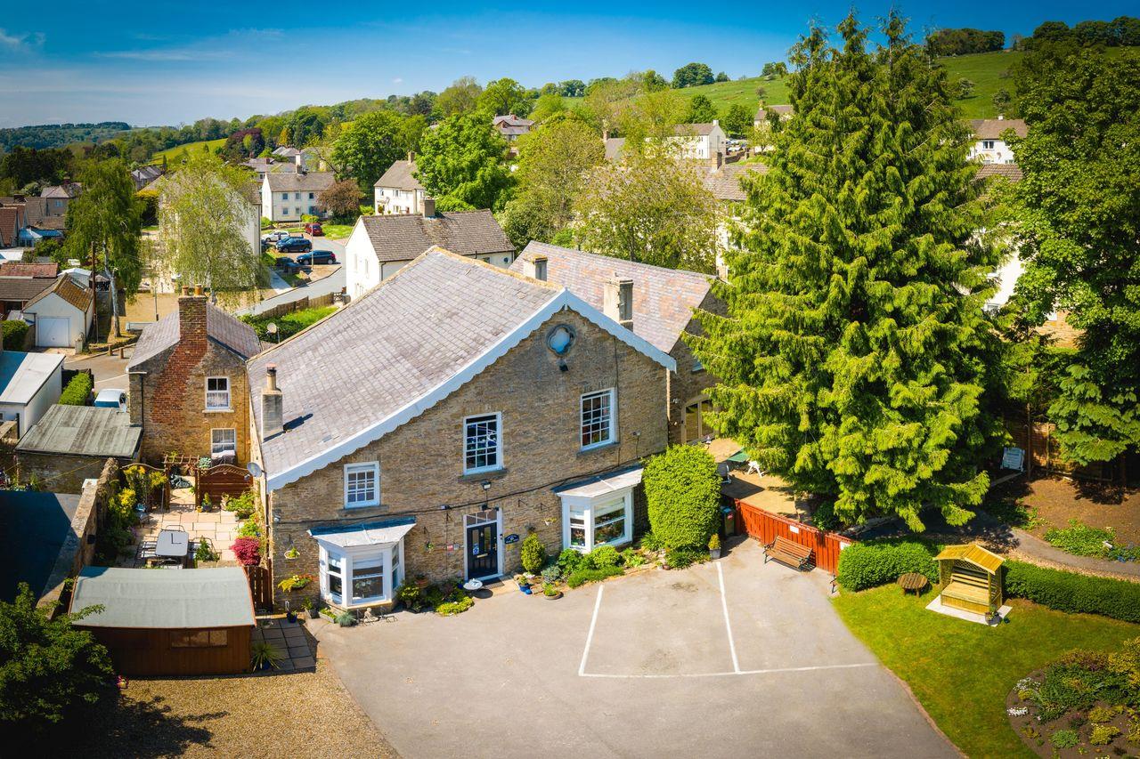 West End Guest House, Reeth Road, Richmond