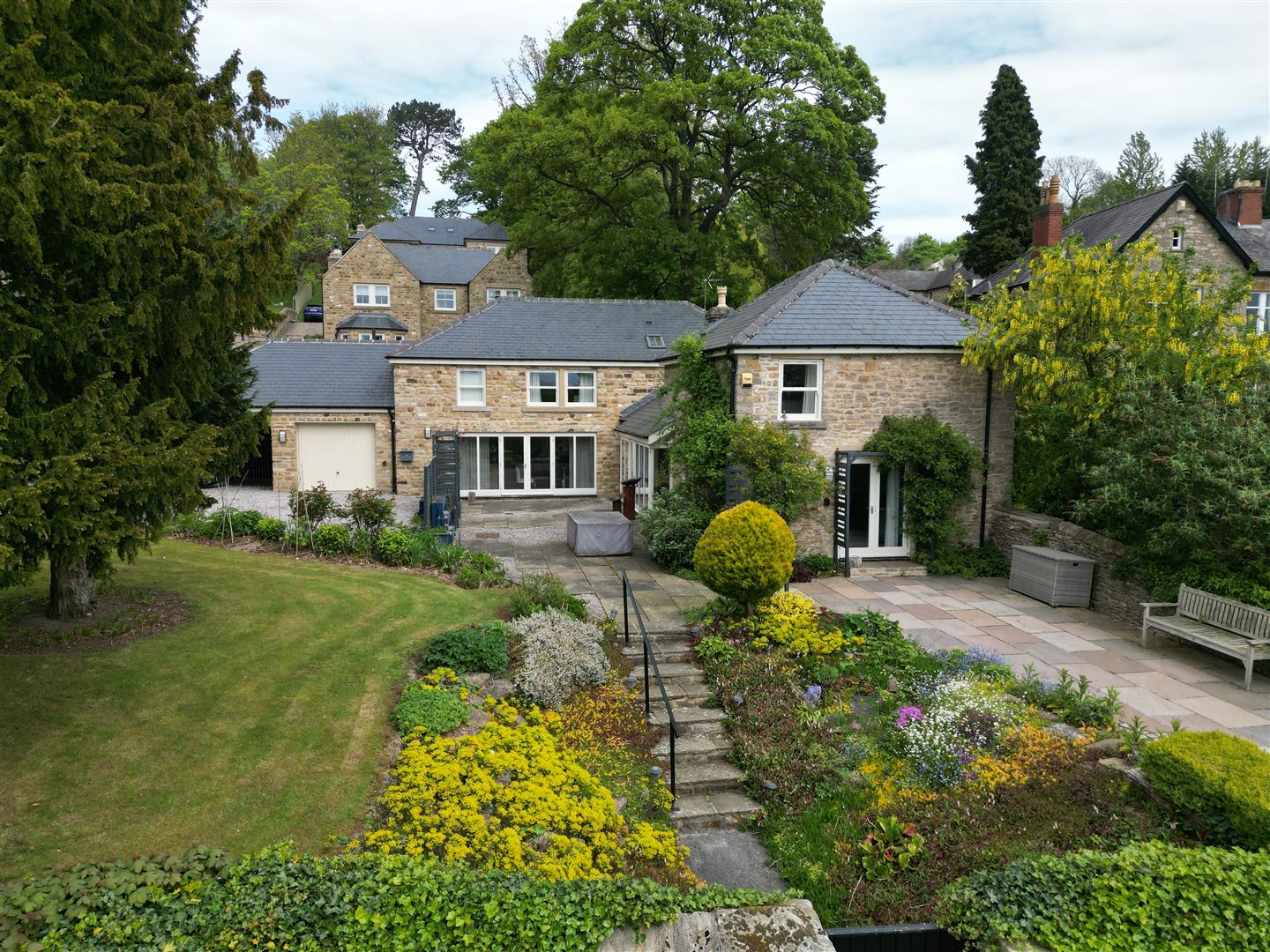 Quaker Lane, Richmond