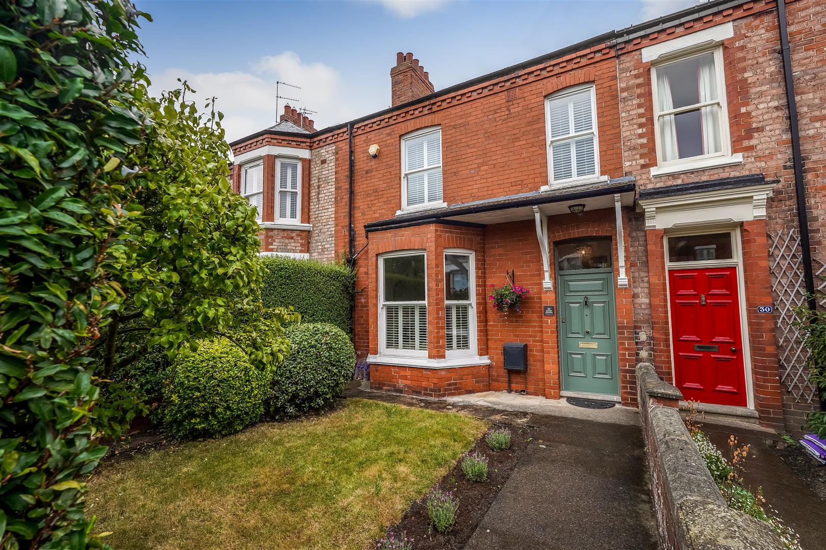 Elton Parade, Darlington