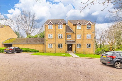 photo for Danziger Way, Borehamwood, Hertfordshire