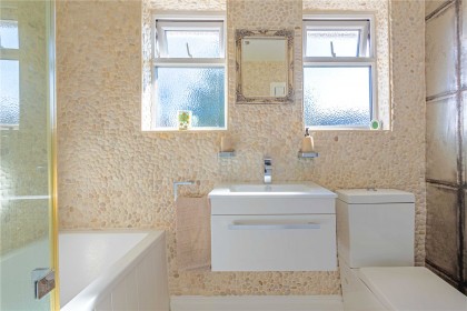 photo for Borehamwood, Hertfordshire