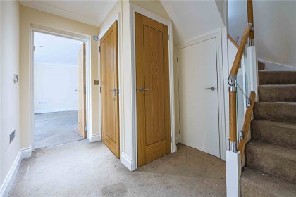 photo for Stonegrove, 108 Stonegrove, Edgware, Middlesex